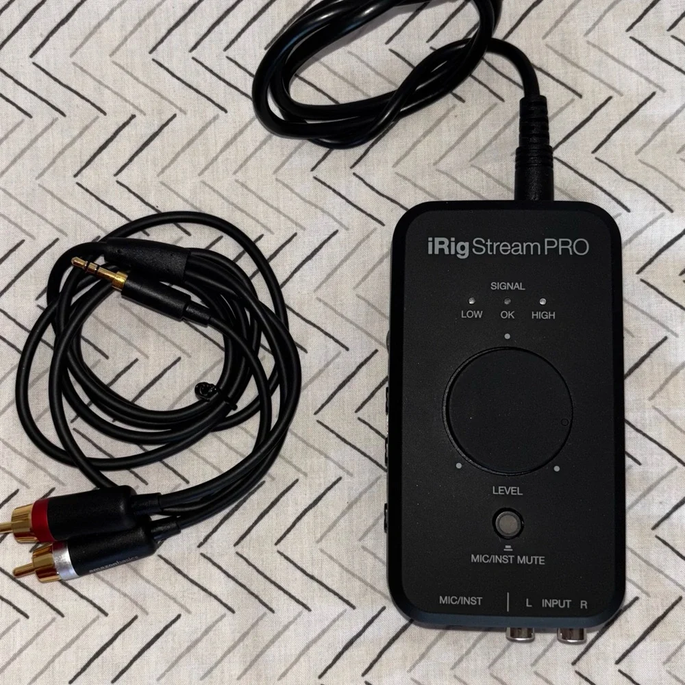 IK Multimedia iRig Stream Pro - Black - Picture 2 of 4